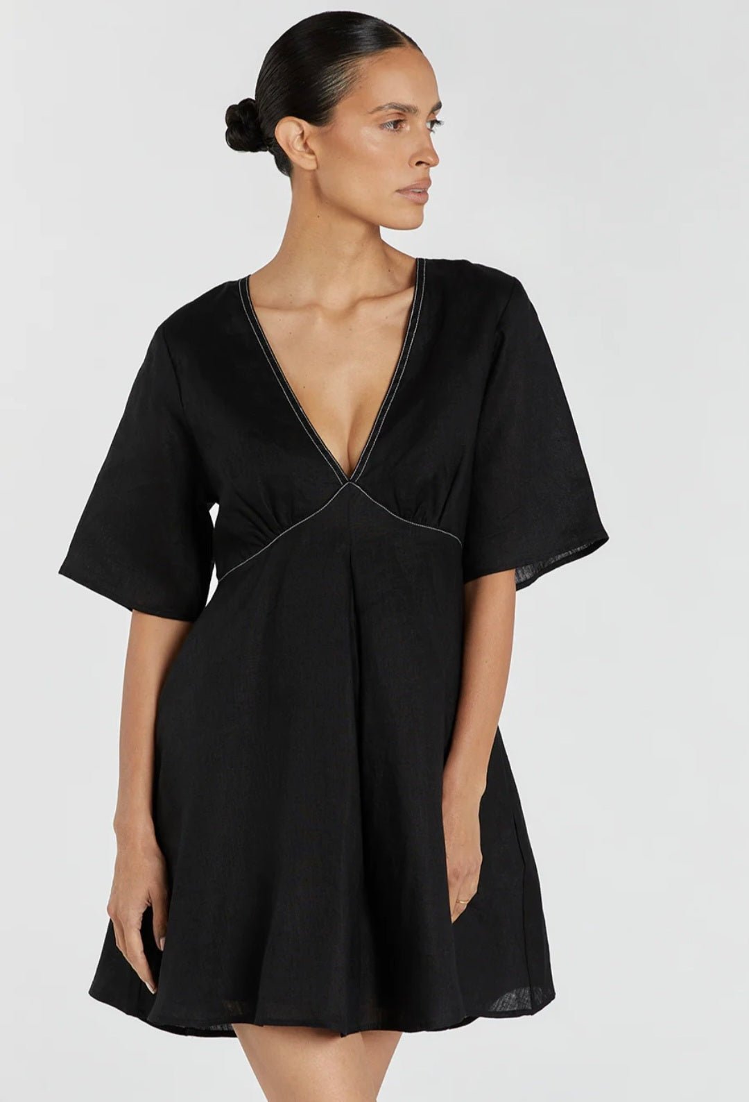 Black Mini Dress - La Femme Boutique